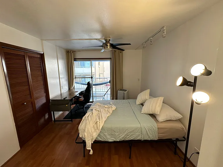 1804 Ala Moana Blvd #3B — Photo 12