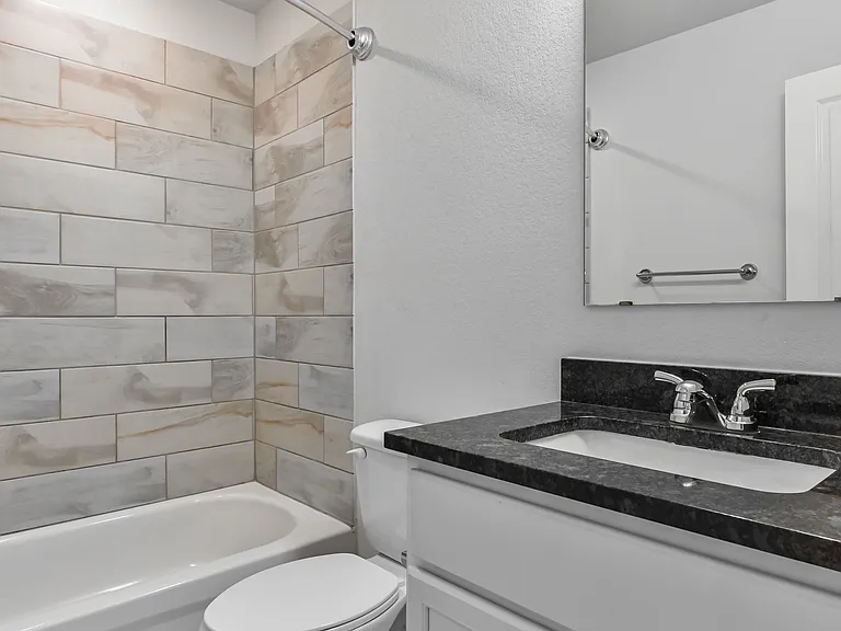 6306 Golden Gate Dr — Photo 11