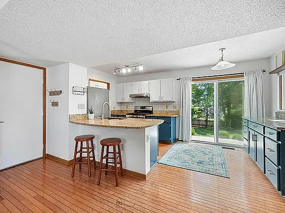 5131 Aurora Dr — Photo 5