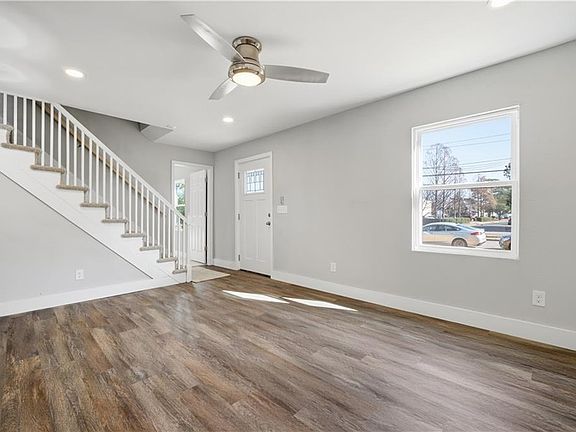 5th image of 3517 Tidewater Dr