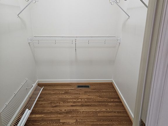 4th image of 3912 Trickling Brook Dr