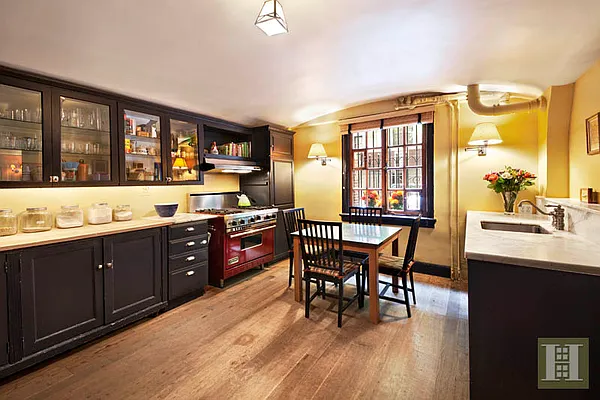 Sold by Halstead Real Estate | media 28