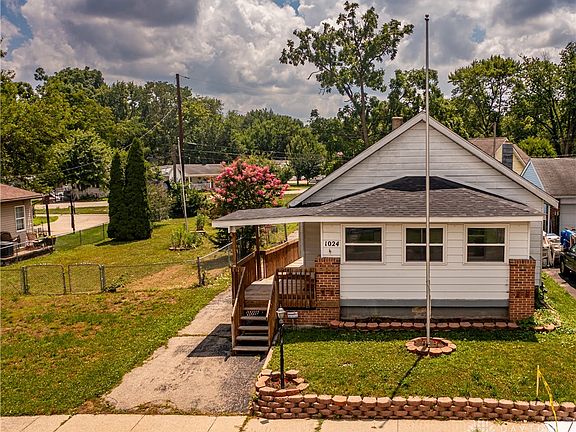 2nd image of 1024 Ansel Dr