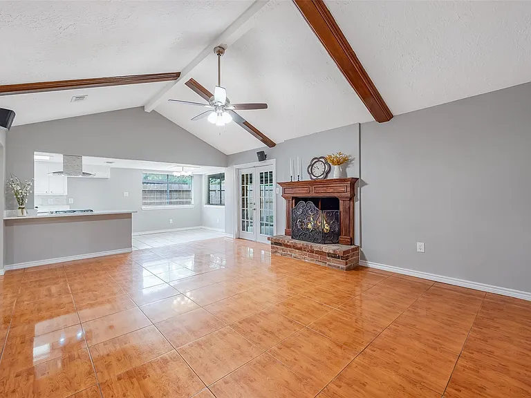 239 Blackwater Ln — Photo 10