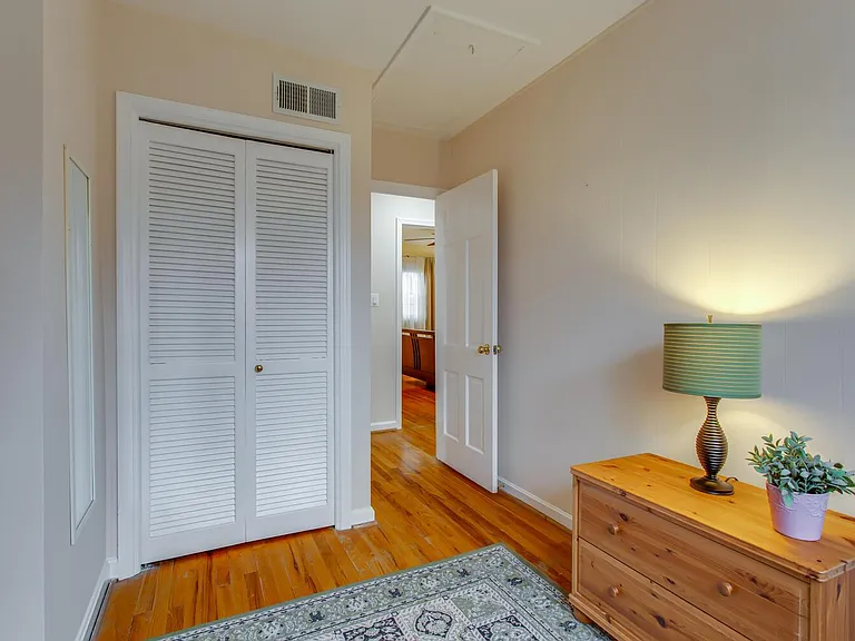 6063 Hardwick Pl — Photo 32
