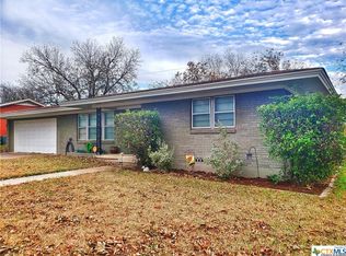 110 N 29th St, Gatesville, TX 76528
