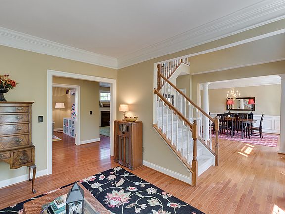 5th image of 5482 Sherman Oaks Ct
