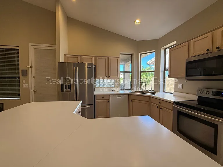 3646 N Katmai — Photo 12