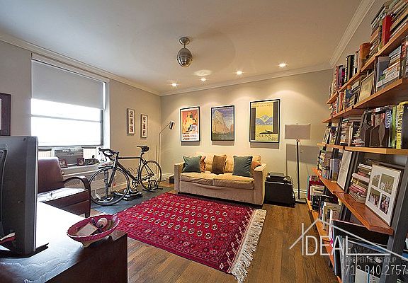 3rd image of 315 Saint Johns Pl APT 6B