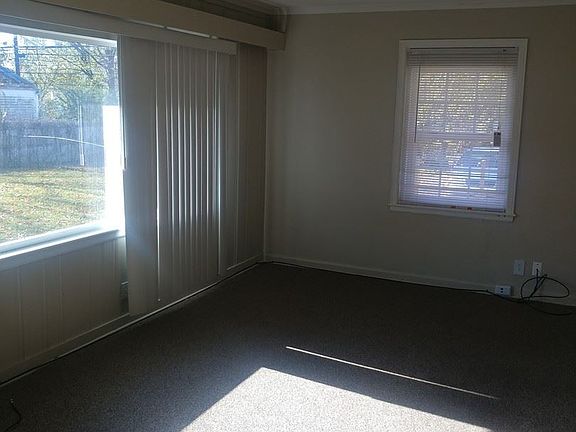 2nd image of 2389 Hiawatha Ave