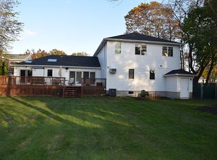 1636 Old Mill Rd, Wantagh, NY 11793