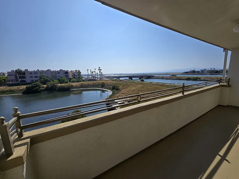 Laguna del Rey Apartments — Photo 71