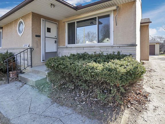 3rd image of 3252 Norwood St