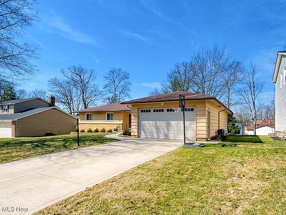 5th image of 7514 Wake Robin Dr