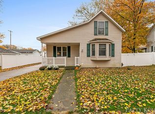 211 Elm St, Hopkins, MI 49328