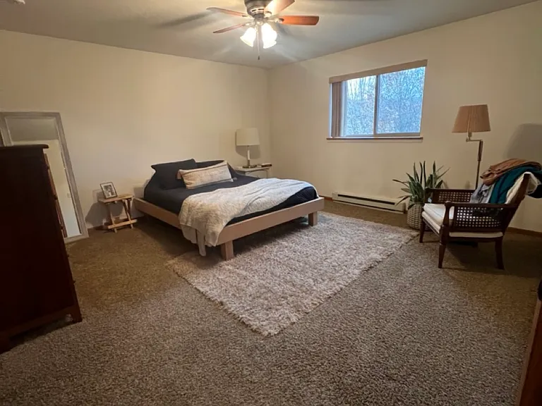 241 N Willson Dr #G — Photo 6