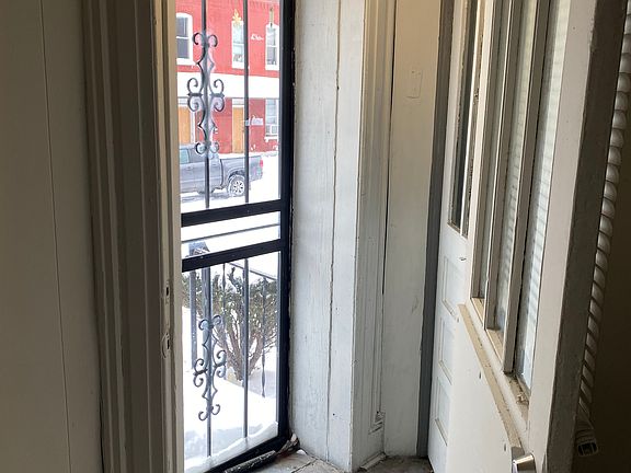 3rd image of 3237 Texas Ave #1F