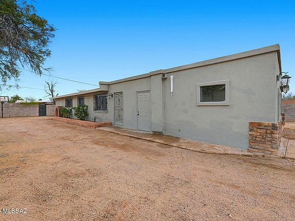 2nd image of 1633 S Camino Del Sierra