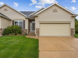 6608 Limestone Ct NW, Cedar Rapids, IA 52405