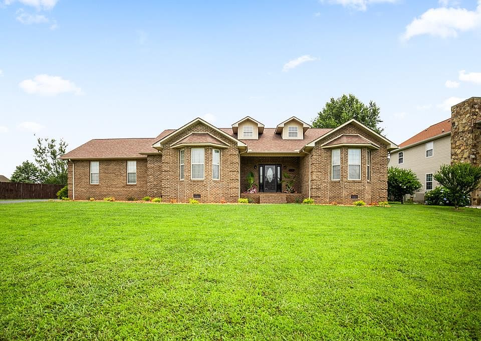 1st image of 2707 Park West Dr