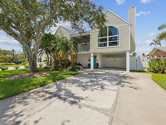 3rd image of 5946 Bayou Grande Blvd NE