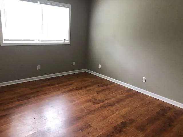 611 Laurel Bluff Rd — Photo 8