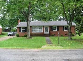 2207 Manlyn Rd, Henrico, VA 23229
