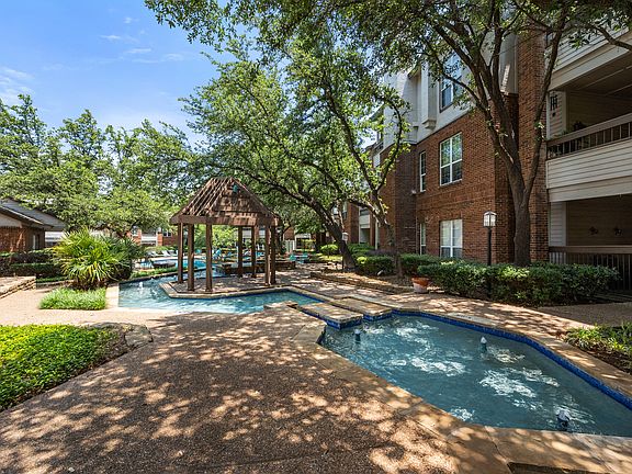 3rd image of 239-1654 Ascension Bluff Dr #239