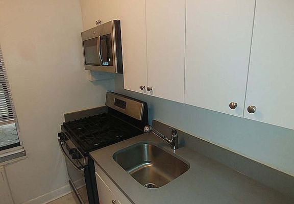 2nd image of 6420 Saunders St #221