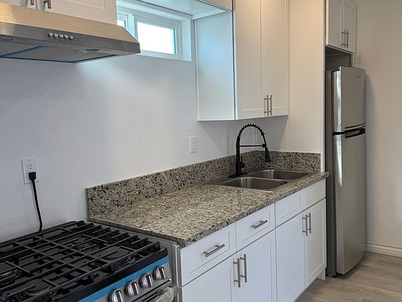3rd image of 8551 Tampa Ave