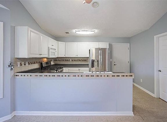 5th image of 5653 Newberry Point Dr
