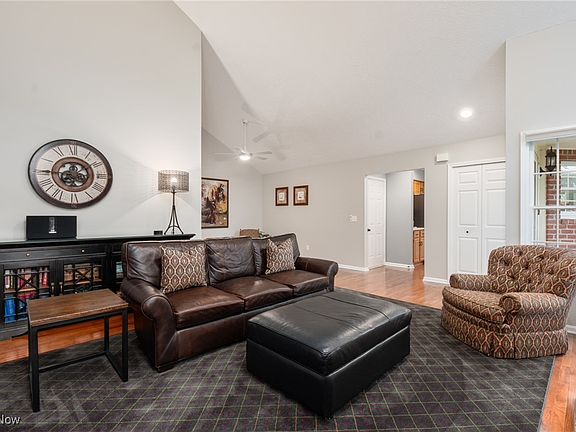 4th image of 401 Bounty Way APT 166