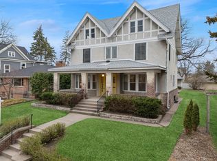 2404 Lake Pl, Minneapolis, MN 55405