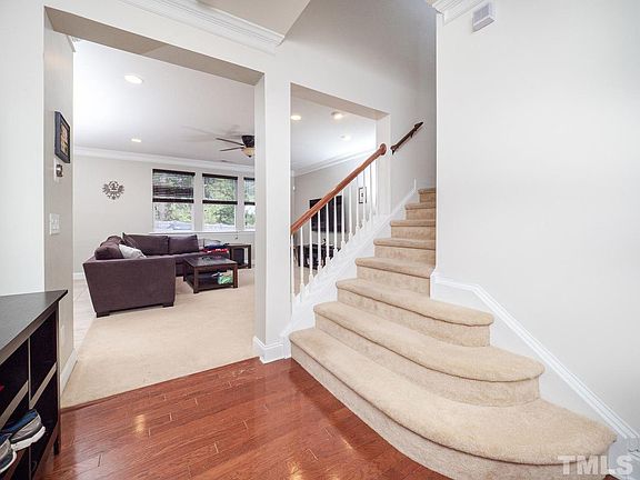 2nd image of 209 Hillview Dr
