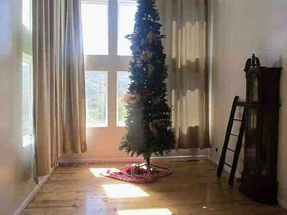 Additional Living Room