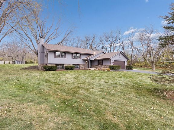 3rd image of 4761 Huxley Dr