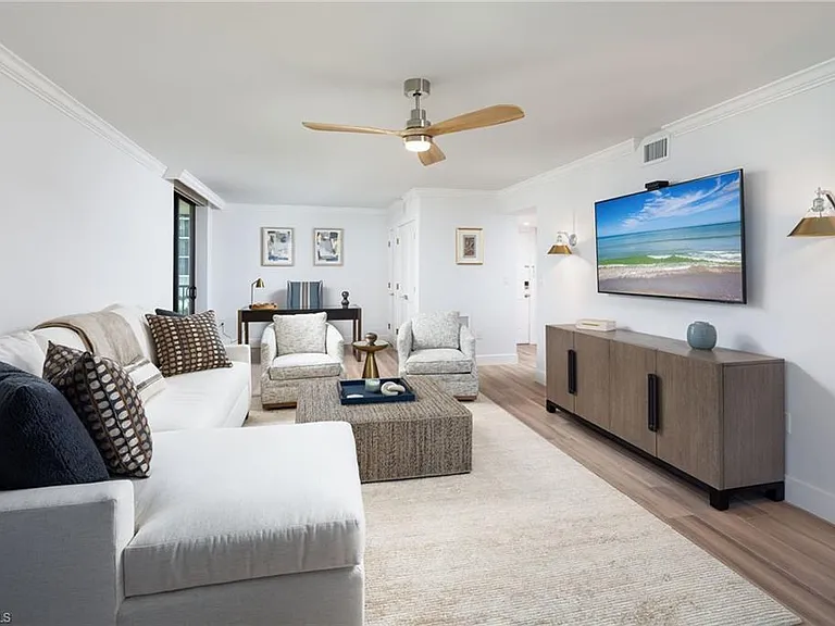 10475 Gulf Shore Dr #115 — Photo 7