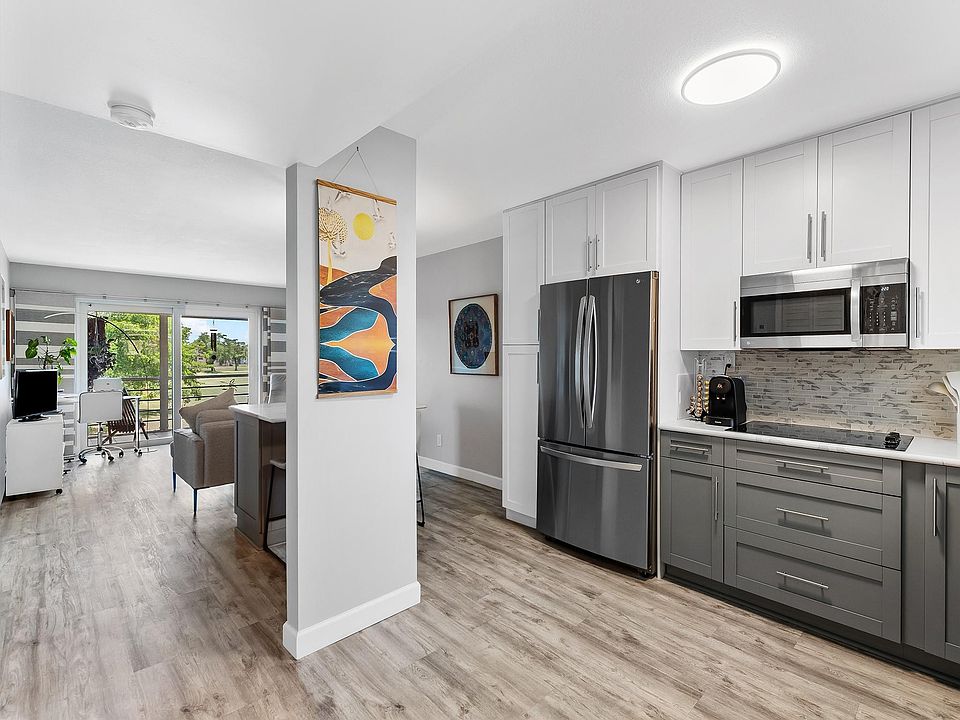 1st image of 9581 Sunrise Lakes Boulevard #301