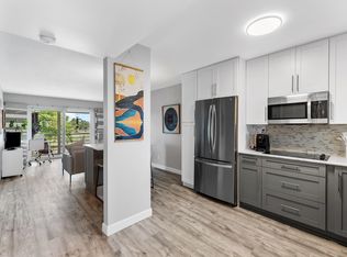 9581 Sunrise Lakes Blvd APT 301, Sunrise, FL 33322