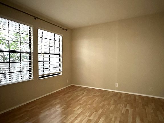 5th image of 1950 Upas St Unit 204