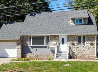 1400 E 3rd Ave, Bay Shore, NY 11706