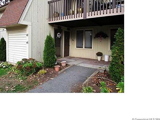 2nd image of 46 Little Oak Ln