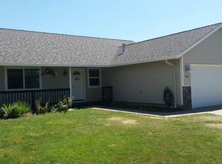 1109 S 11th St, Harrisburg, OR 97446
