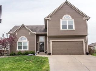 1305 N 3rd St E, Louisburg, KS 66053