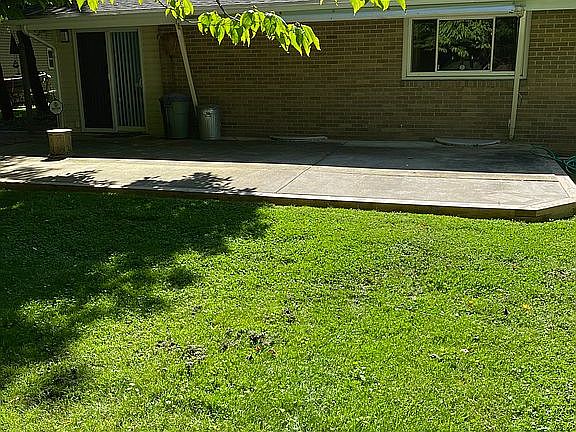 5th image of 6432 Woodlawn Ave