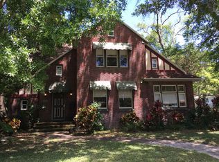 555 18th Ave NE, Saint Petersburg, FL 33704