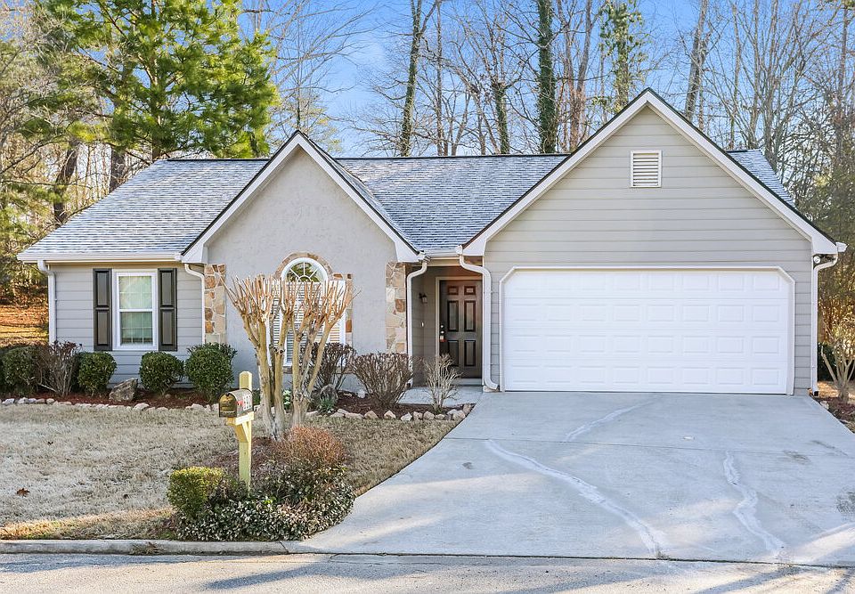 1st image of 692 Fair Harbor Dr