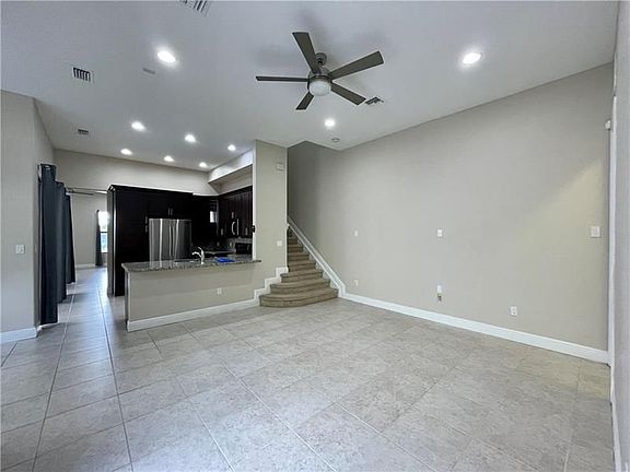 5th image of 8359 NW 38th St