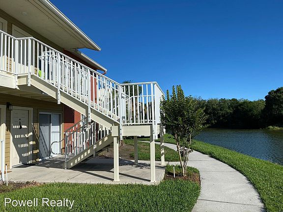 3rd image of 215 Lake Brook Cir Unit 108