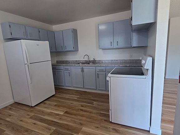 4th image of 3551 Baltimore Ave #1